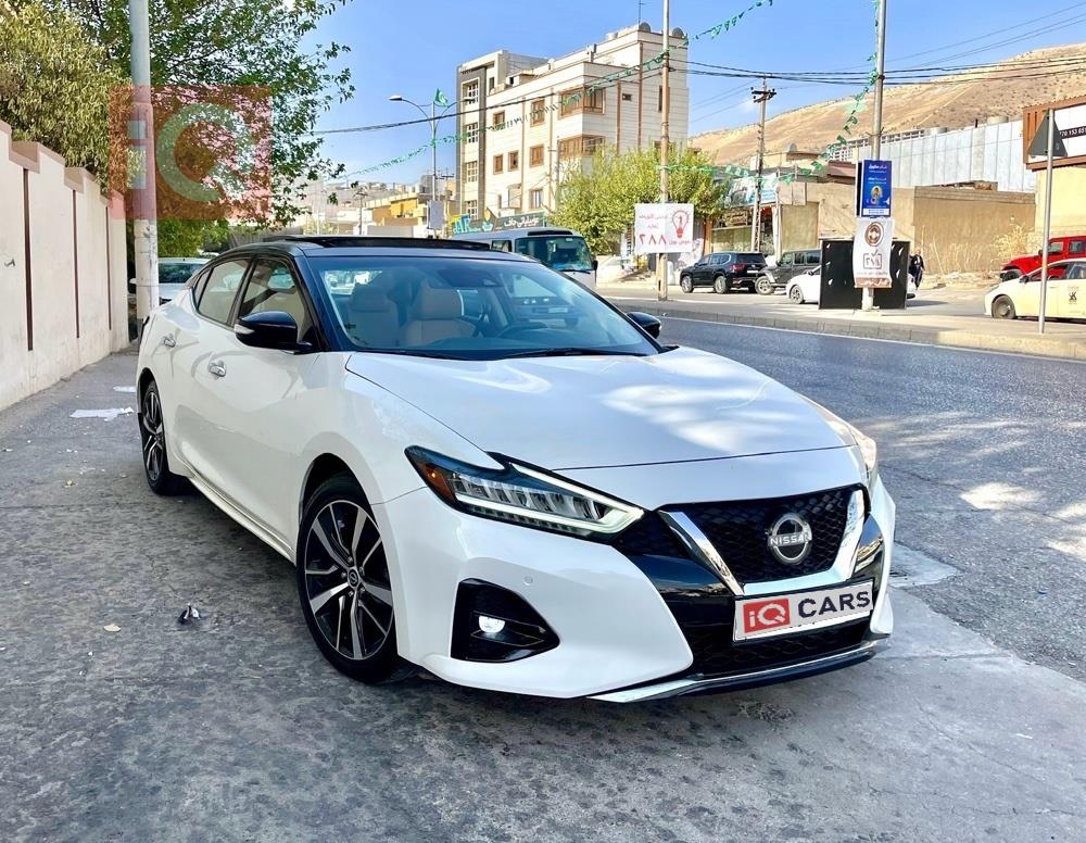 نيسان ماكسيما